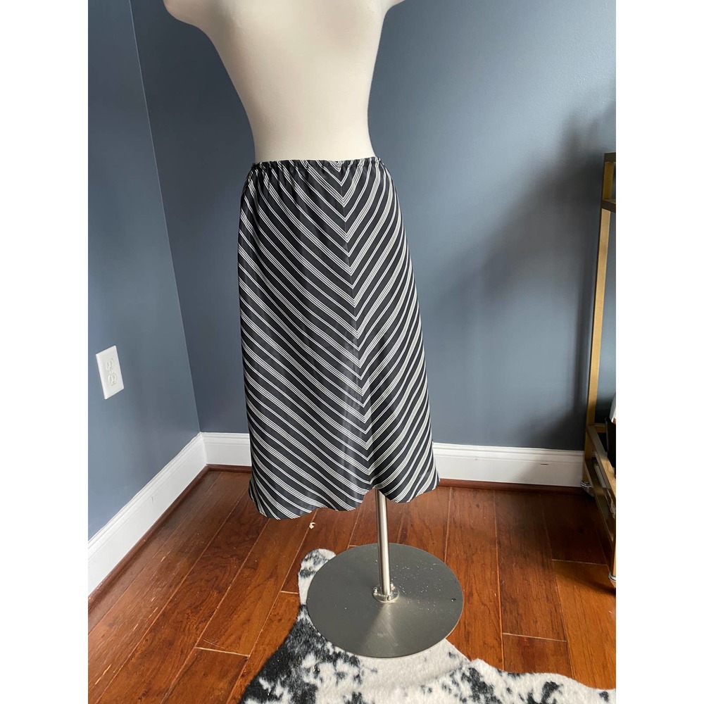 NY & Co navy/gray shimmery striped slip skirt, XS